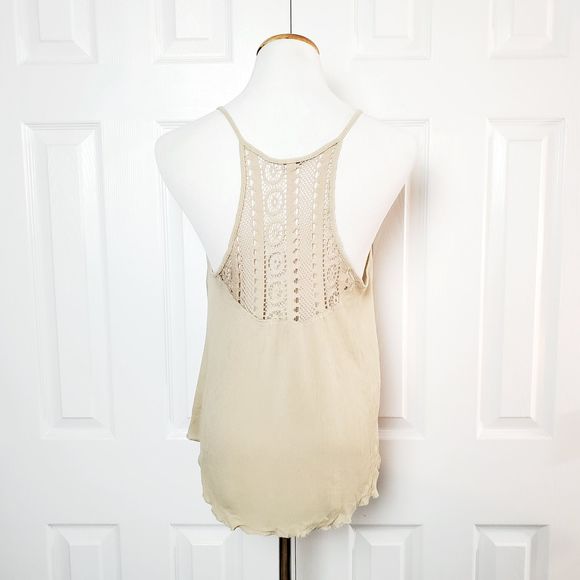 🌻 SALE  Poof Tie Front Crochet Cutout Boho Tank - Picture 3 of 3